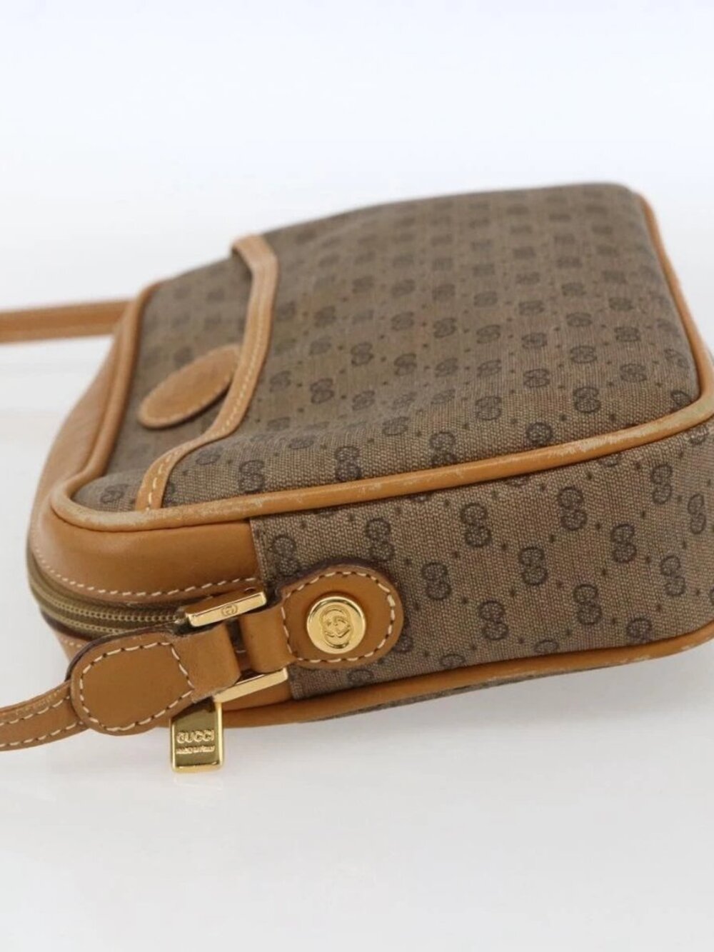 GUCCI Micro GG Supreme Shoulder Bag PVC Beige Gold Auth BA10759 - Picture 4 of 14